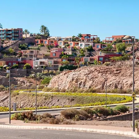 Tropical By Villagrancanaria